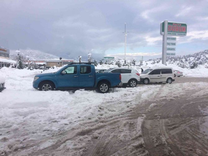 Antalya-Konya karayolunda ağır tonajlı araçların geçişine izin verilmiyor