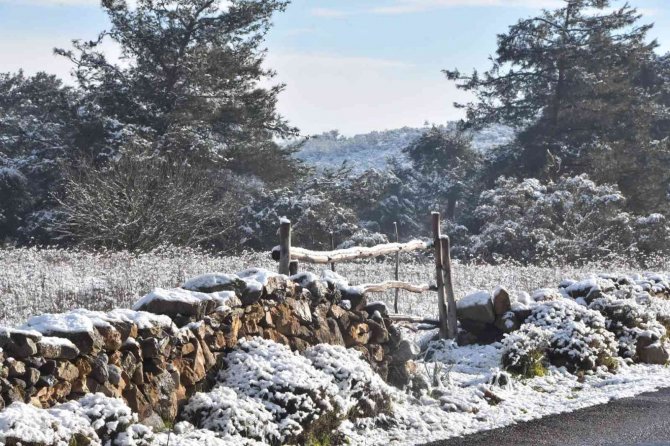 İstanbul’a çile olan kar, Bodrum’a neşe oldu