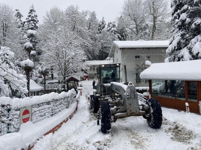 Yalova’da karla mücadeleye 516 personel ve 86 araç katılıyor