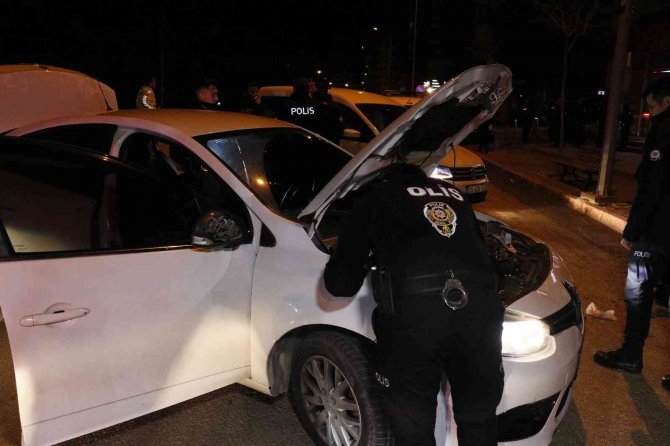 Polisten kaçan alkollü sürücü ortalığı birbirine kattı