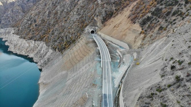 Barajlar şehriydi şimdi tüneller şehri oldu