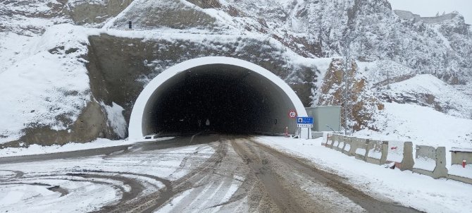 Barajlar şehriydi şimdi tüneller şehri oldu