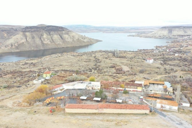 Başkan Çolakbayrakdar: “Tarihi değerlere değer katıyoruz”