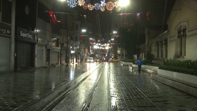 İstanbul’da yağmur etkili oluyor