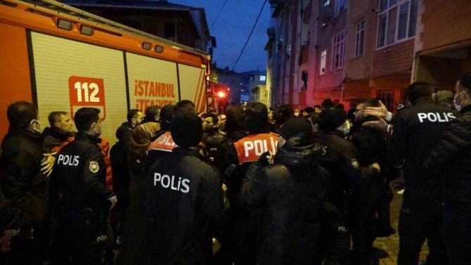Sultanbeyli’de yangında ölen çocuğun ailesi ile polis arasında arbede