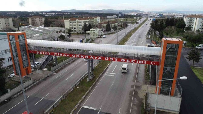 Şehidin adı görev yaptığı kurumun önündeki üst geçide verildi