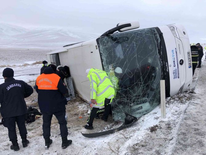 Konya’da otobüs şarampole devrildi: 5 ölü, 42 yaralı