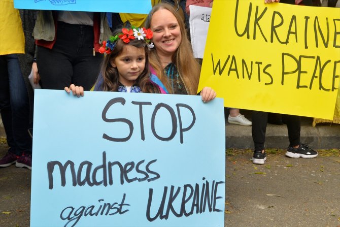 Lübnan'daki Ukraynalılar gösteri yaptı