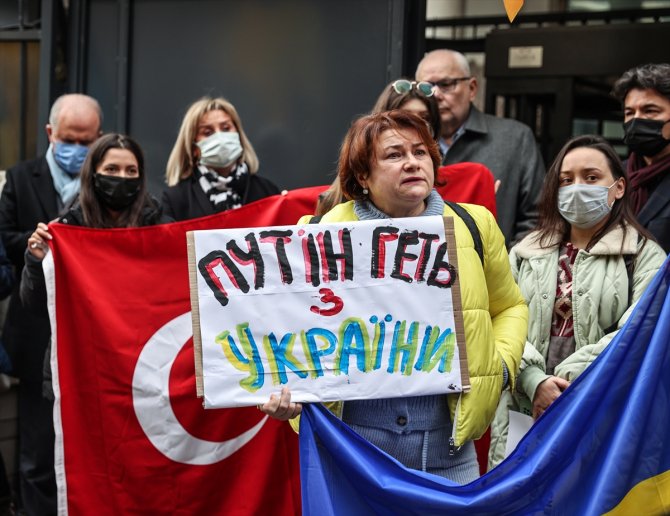 Ankara'da Ukrayna'ya destek gösterisi düzenledi