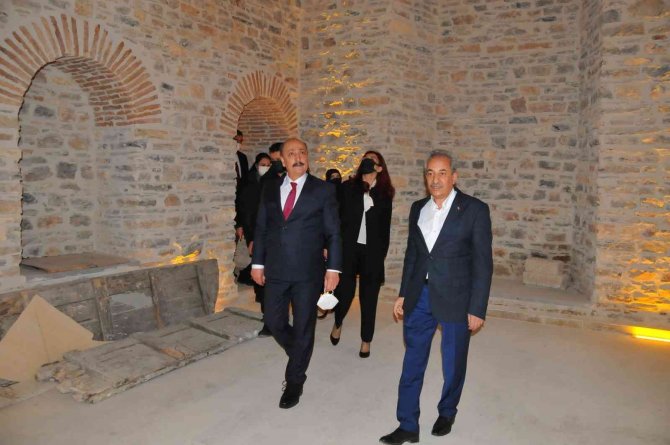 Çalışma ve Sosyal Güvenlik Bakanı Bilgin Akşehir’i ziyaret etti