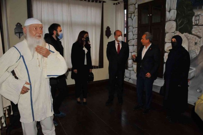 Çalışma ve Sosyal Güvenlik Bakanı Bilgin Akşehir’i ziyaret etti