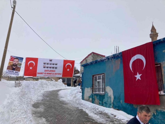 Helikopter kazası şehitleri için mevlit programı düzenlendi