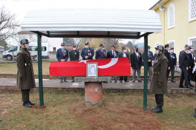 Kore Gazisi 93 yaşında son yolculuğuna uğurlandı