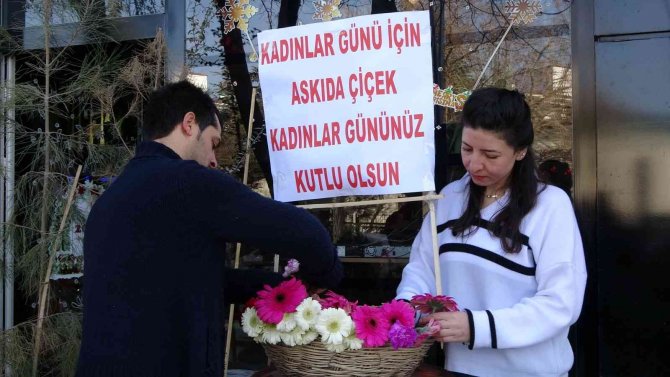 14 Şubat’ta askıda çiçek kampanyası başlatmıştı, 8 Mart’ta da o geleneği devam ettirdi