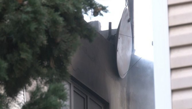 Kartal’da 3 katlı binada korkutan yangın