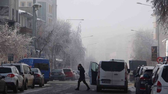 Termometrelerin eksi 18 dereceyi gösterdi