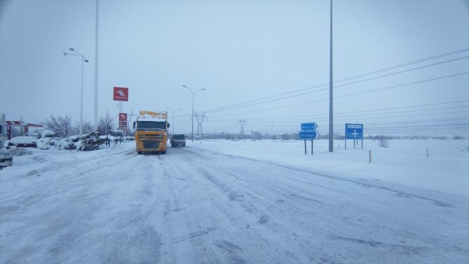 Konya'yı çevre illere bağlayan kara yolları ulaşıma açıldı