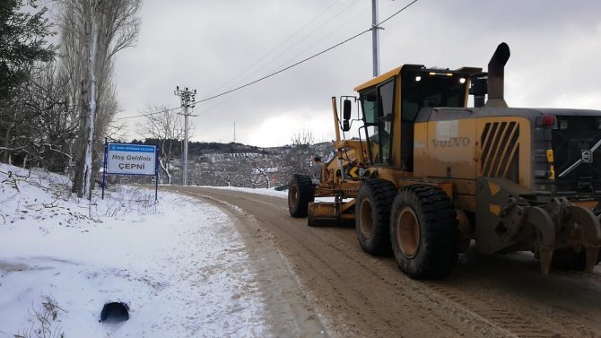 Bursa’da 24 saatte 455 mahalle yolunu ulaşıma açıldı