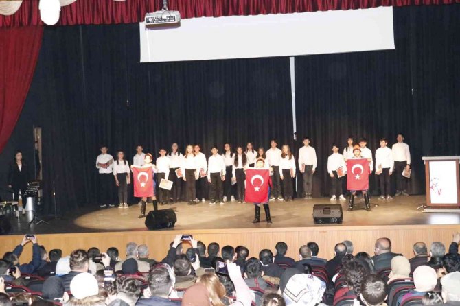 İstiklal Marşı’nın kabulü ve Mehmet Akif Ersoy’u anma günü kutlandı