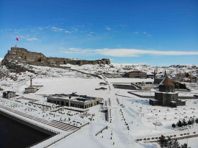 Kars’ta kış hüküm sürüyor