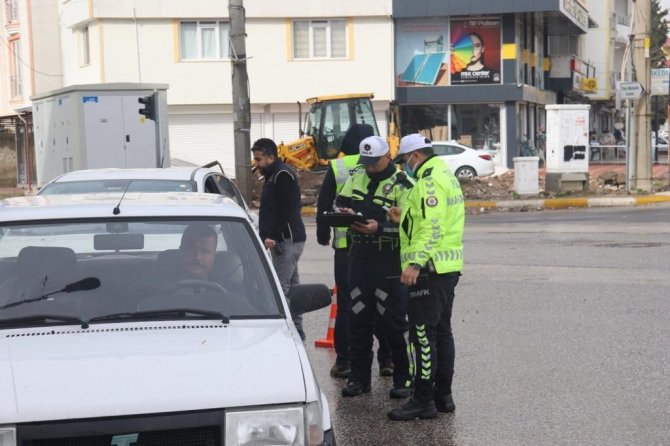 Trafik denetimleri sürüyor