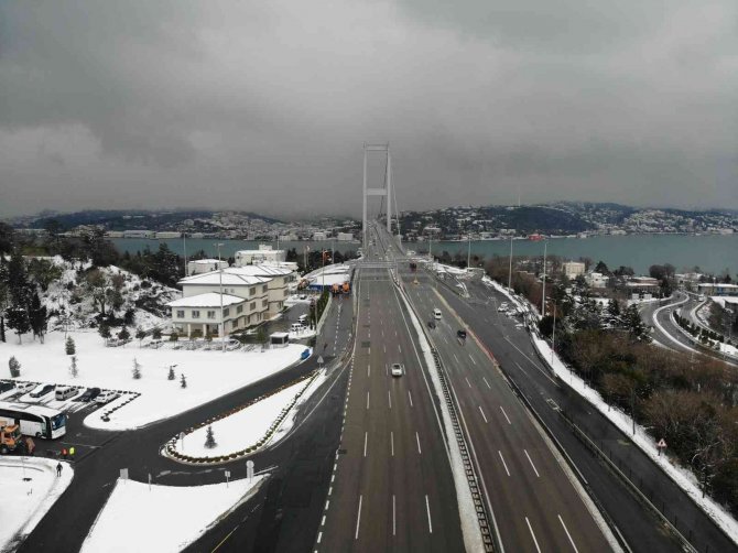 İstanbul’da sürücüler uyarılara uydu