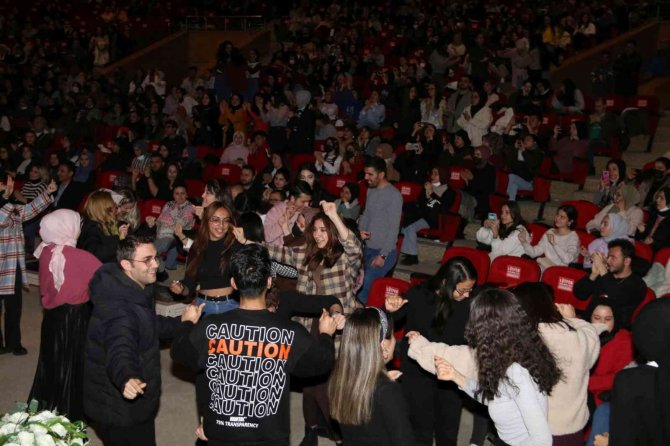 NEVÜ’lü öğrenciler ’Türk Halk Müziği’ konseri gerçekleştirdi