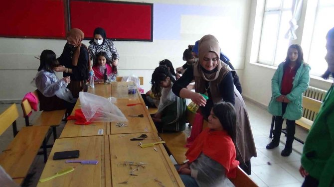 Köy okullarındaki kız öğrencilere ücretsiz kuaför hizmeti