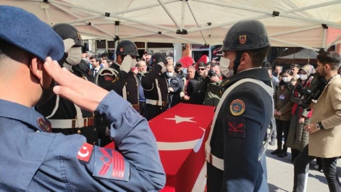 Nikahı kıyılacaktı, toprağa verildi