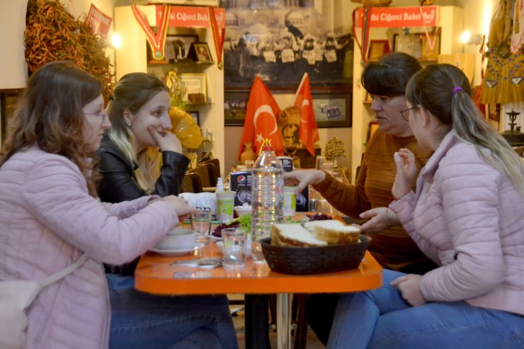 Ramazan'ın ilk gününde en geç iftarı, Edirneliler yaptı