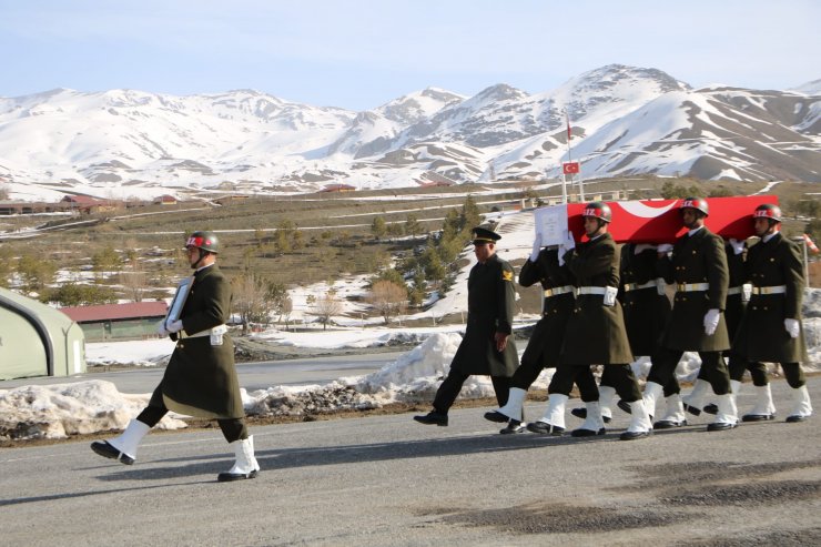 Şehit asteğmen, memleketine uğurlandı