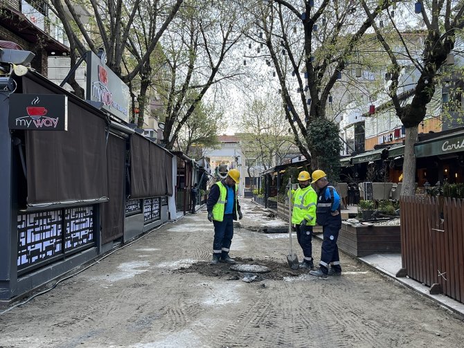 Kafeler Sokağı yenilenen yüzüyle bölgeye değer katacak