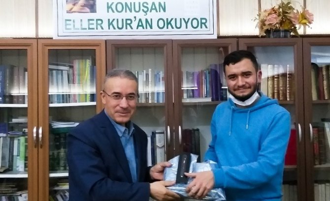 "Konuşan Eller Kur’an Okuyor" projesi