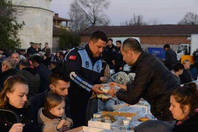 Kırsal mahallelerde ‘Gönül Sofraları’ kuruldu