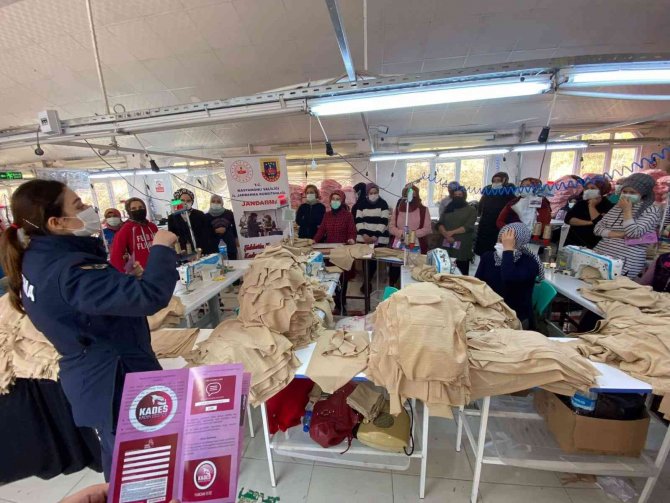 Tarlada ve fabrikada çalışan kadınlara KADES’i tanıttılar