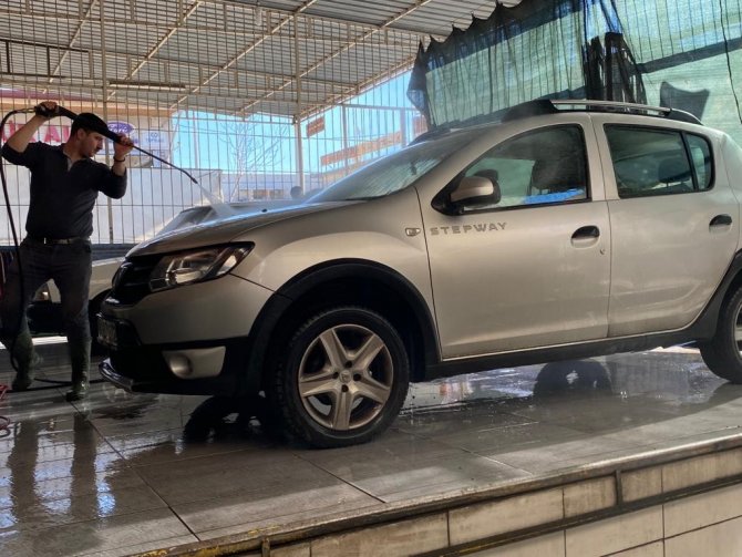 Aydın’a çamur yağdı, oto yıkamacılarda yoğunluk yaşandı