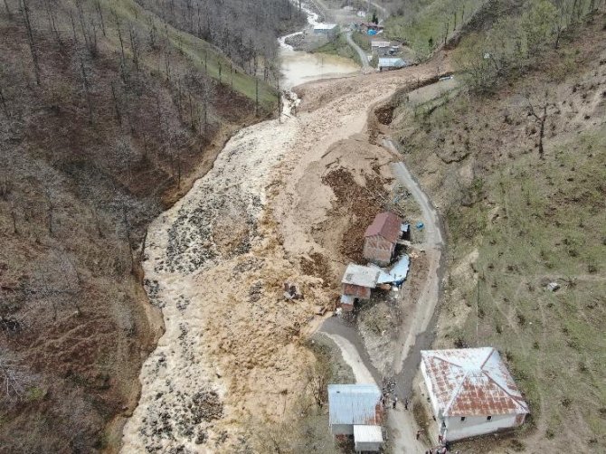 Trabzon’da çamur afeti