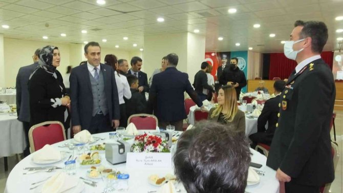 Şehit aileleri iftarda bir araya geldi