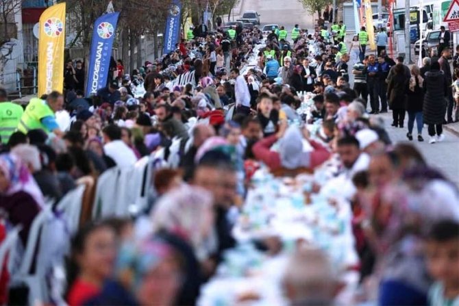 1 kilometrelik iftar sofrası