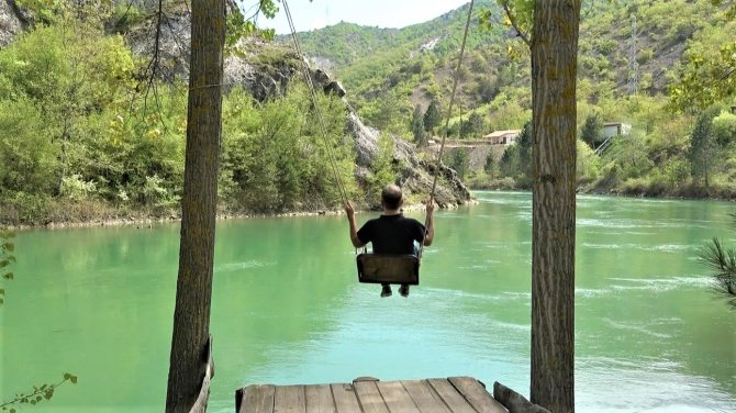 Yayla ama yüksekte değil, görenleri şaşırtıyor