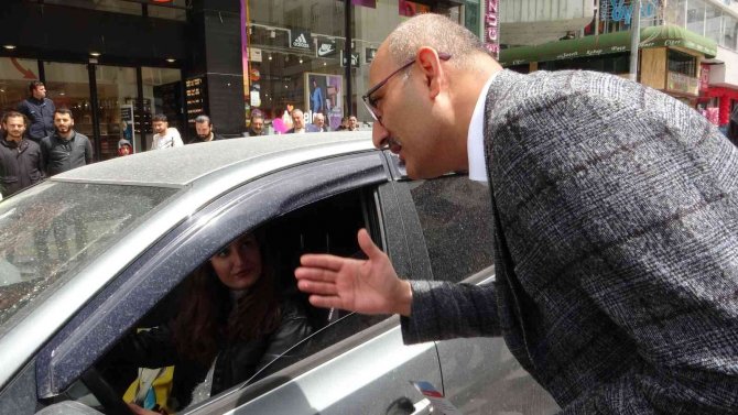 Van’da trafik haftası nedeniyle sürücüler uyarıldı