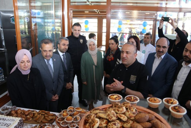 Bölgenin ilk ve tek ‘Glütensiz Kafe ve Fırını’ hizmete açıldı