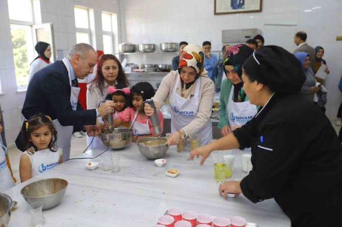 Çölyak hastaları için glütensiz kek yaptılar