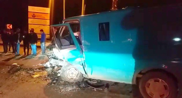 Trafik kazası: Biri polis 2 kişi hayatını kaybetti