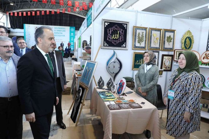 Türk dünyasının geleneksel sanatları vitrine çıktı