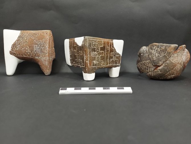 Kazılarda bulunan 8 bin 600 yıllık flüt ve parmak izi sergilenecek