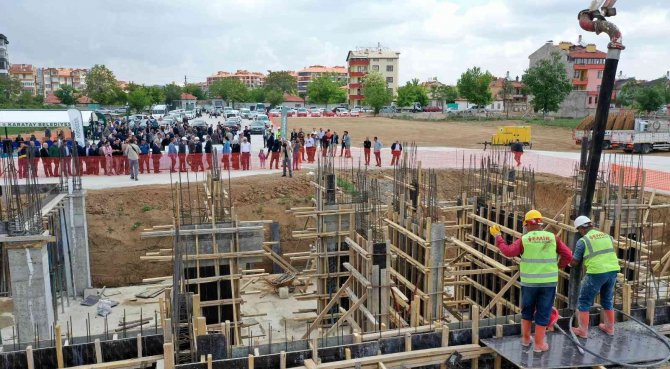 Konya'ya yeni toplu konut hamlesi! Aksapark’ın temeli atıldı