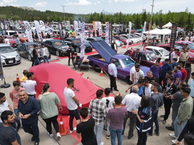 Seydişehir'de modifiye araç festivali düzenlendi