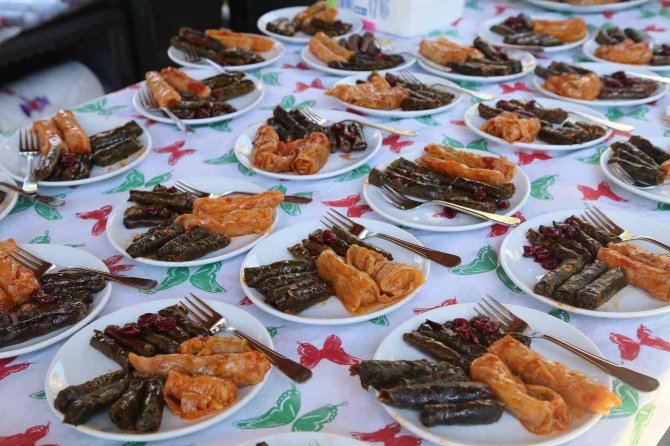 Eğitim gören yabancı uyruklu öğrenciler Türk yemeklerini çok sevdi
