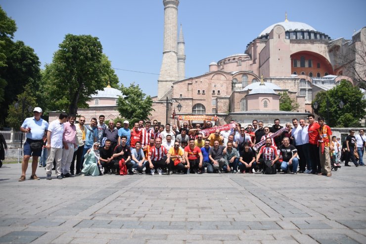 Kayserispor ve Sivasspor taraftarlarından İstanbul'da dostça buluşma